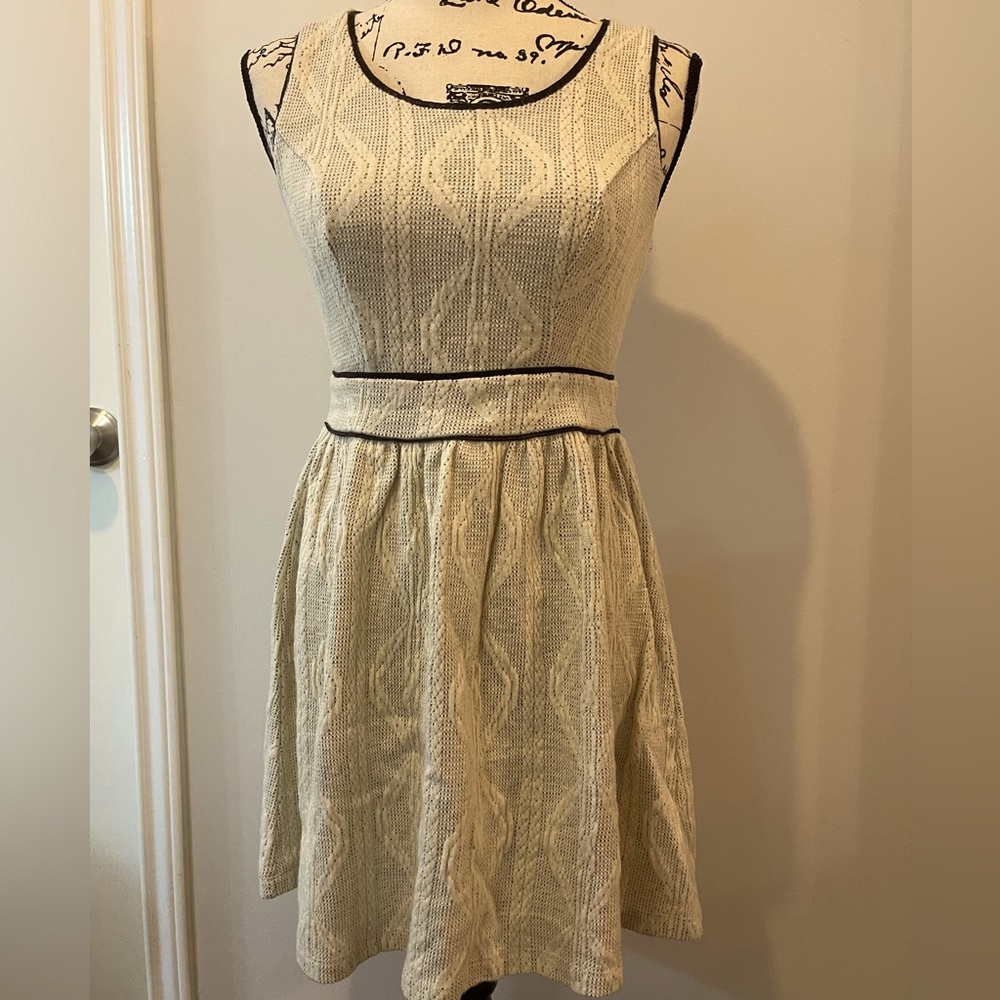 Monteau Los Angeles off white Size M Dress sleeveless from Anthropology